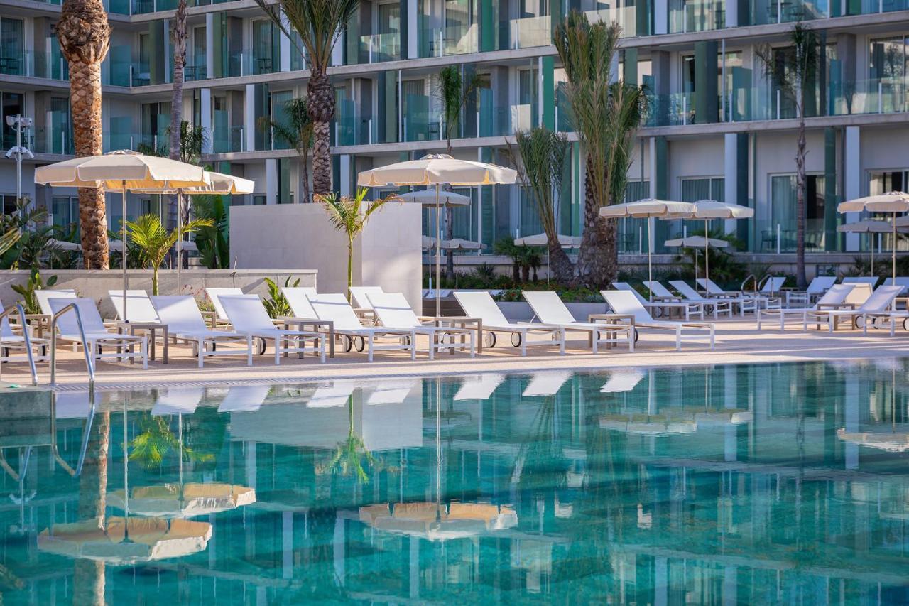 Atzavara & Hotel 5*