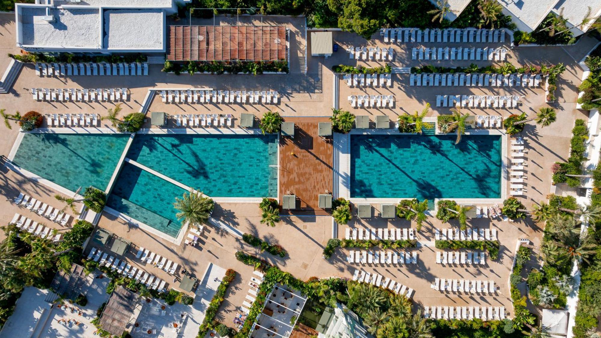 Atzavara & Hotel